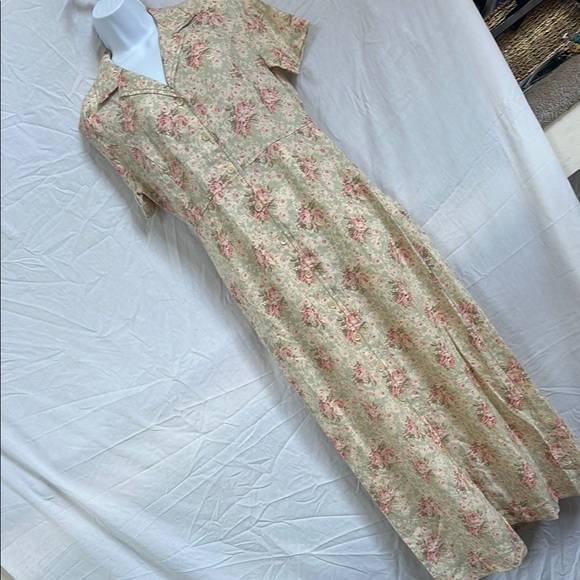 Floral Maxi Dress Size 8 - Picture 4 of 5